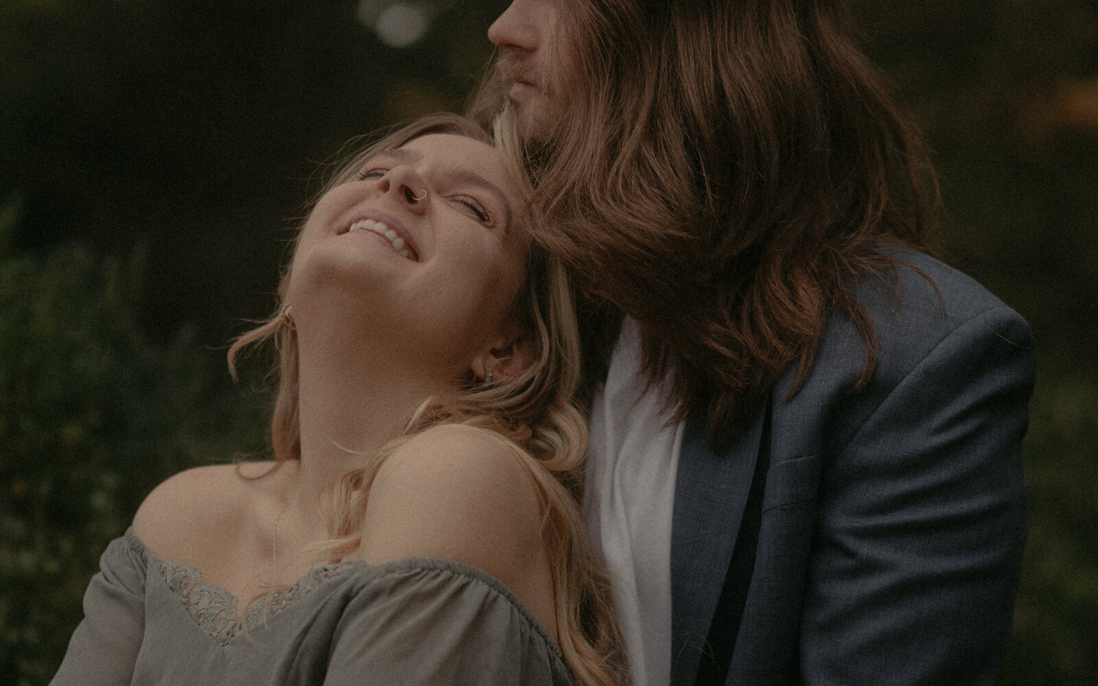 Olivia & Garrett on their wedding day in Cheekwood, Nashville